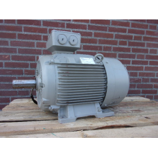 15 KW 980 RPM Siemens IE3 B3 As 48 mm. NEW.